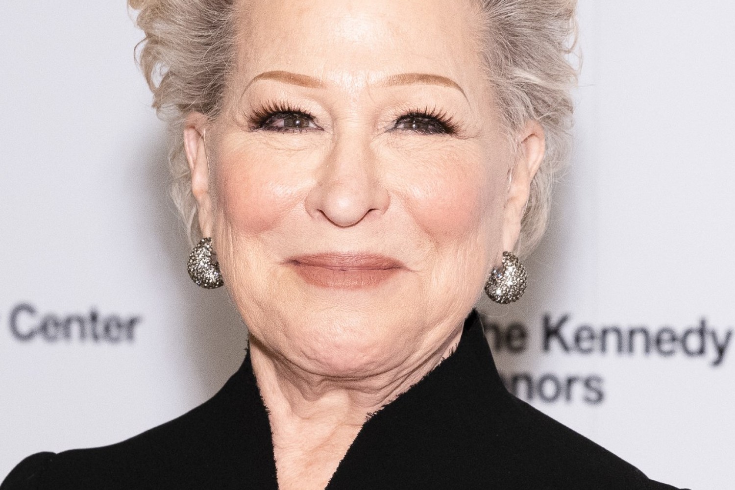 Honoree Bette Midler at the 2021 Kennedy Center Honors Medallion Ceremony at the Library of Congress, December 4, 2021. Photo by Shawn Miller/Library of Congress. ..Note: Privacy and publicity rights for individuals depicted may apply.